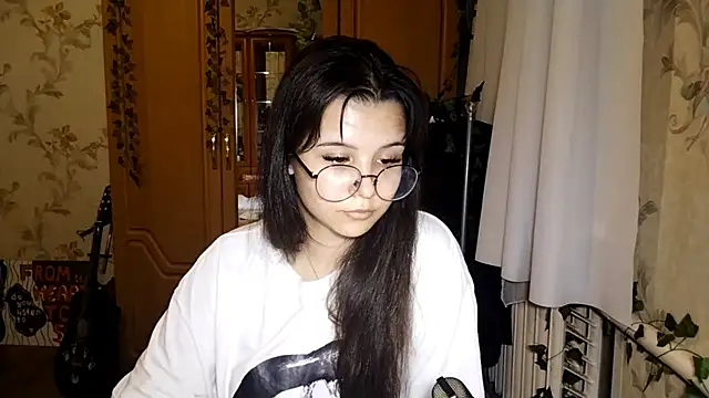 Adilily Webcam show