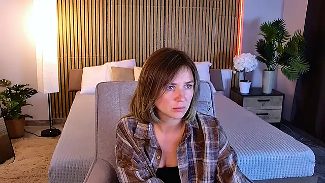 EmeraldGlow – Naživo XXX chat