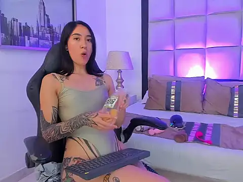 แชท XXX สดของ MeganPresleyy