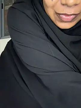 Malika_Secrets 即時 XXX 聊天