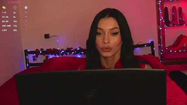 Olivia_Faye লাইভ XXX চ্যাট