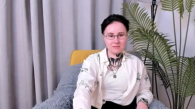 LeonOsbey's Live XXX Chat