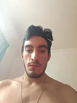 TommyMomentum Show in webcam