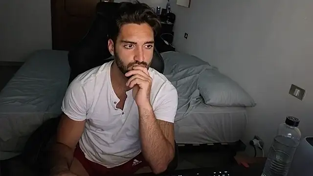 Chat +18 de Al3xox02 ao vivo
