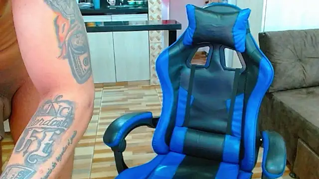 big--boss Live XXX-chat