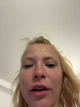 AnastasiaAniess 现场XXX聊天