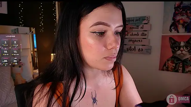 emmy_wattsoon XXX чат на живо