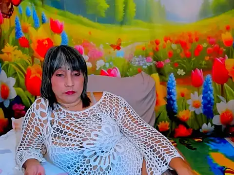 Chat +18 de indianroxy ao vivo