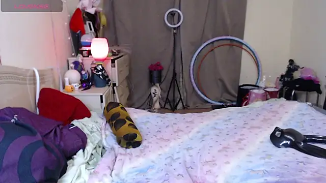 XXX chat uživo modela BLACKPeonyy
