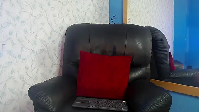 Lean_Portman live XXX chat