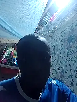 Lawal-Briana Pertunjukan Webcam