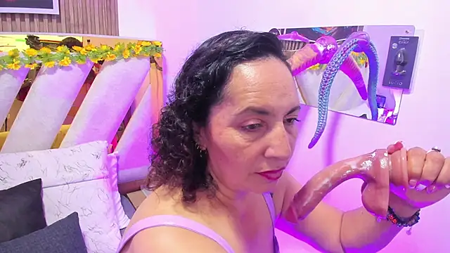 دردشة Luna_Naughty1 الجنسية المباشرة