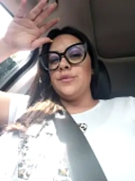 Nicoleefaith_ Adlı Modelin Canlı XXX Sohbeti