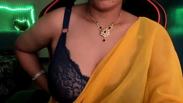 Indian_tickly Chat XXX live