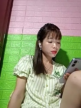 AmyLinee01 在線直播表演