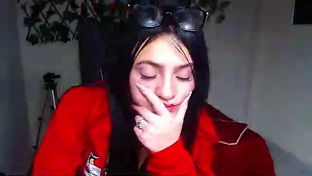 Violettasquirt 现场XXX聊天