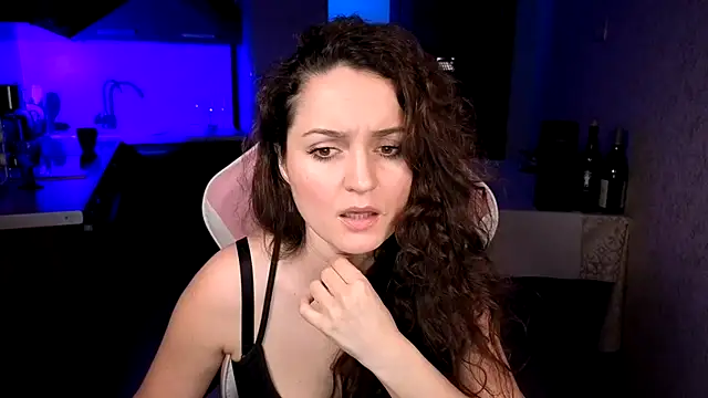 Cerann1 – Naživo XXX chat