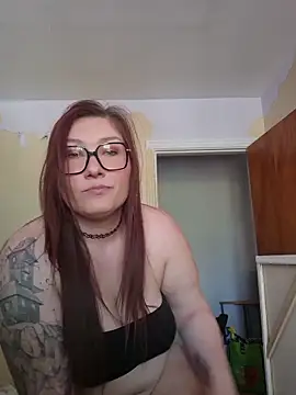 הופעת וובקאם של wildyoungNhorny