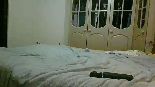XXX chat uživo modela Viven1122