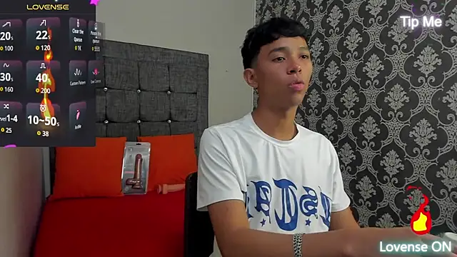 Little_Twink19x 网络视讯表演