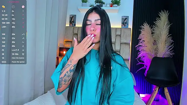 Вебкам-шоу little_sophie18