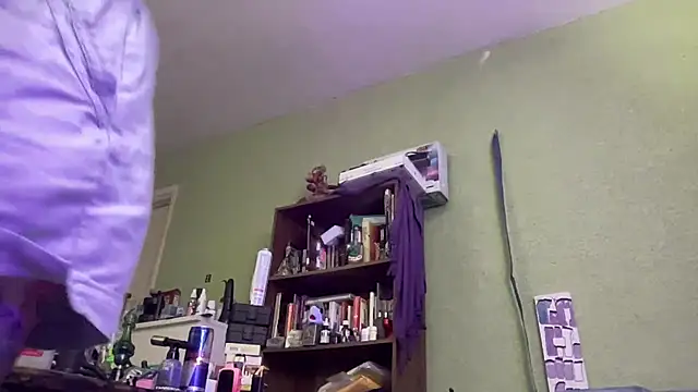 lavender_spits' Webcam Show