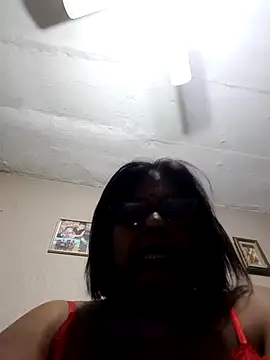 mileesha 现场XXX聊天