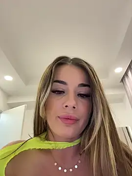 IsabellaEtthan Adlı Modelin Canlı XXX Sohbeti