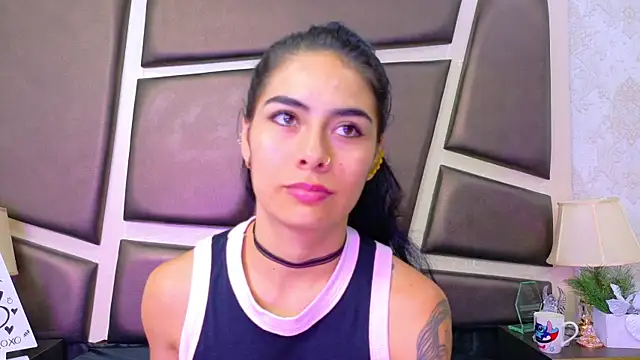 Онлайн чат XXX NicoleEsposito