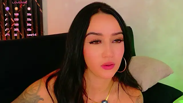 Chat XXX en directo de EmmyEvans1