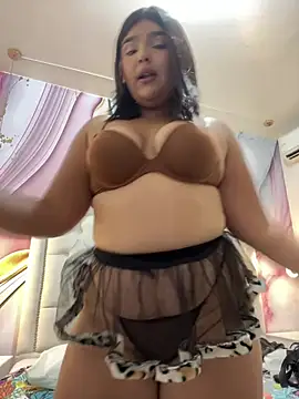 Lia_sexx 现场XXX聊天