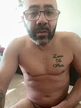 bigdick20101: διαδικτυακό σόου στην κάμερα