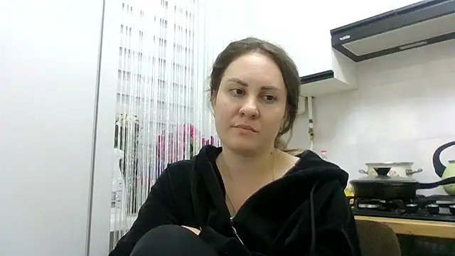 دردشة MeadowEyes الجنسية المباشرة