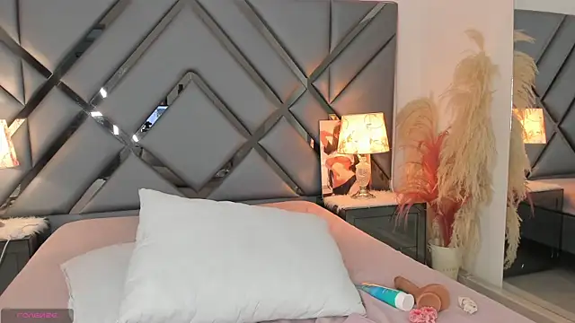 Pertunjukan Kamera Web MadisonHerrera