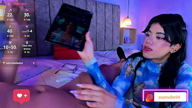 Zoe_Axel1 Adlı Modelin Canlı XXX Sohbeti