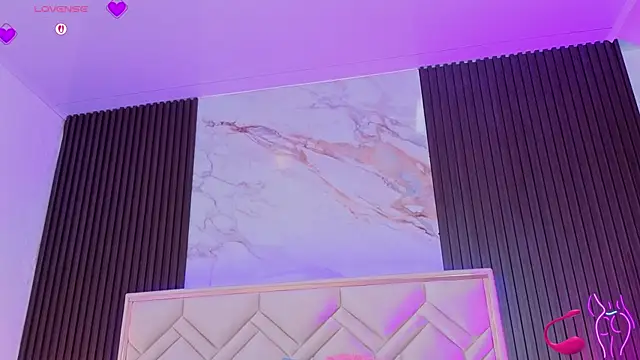 MiaaFarrelのライブXXXチャット