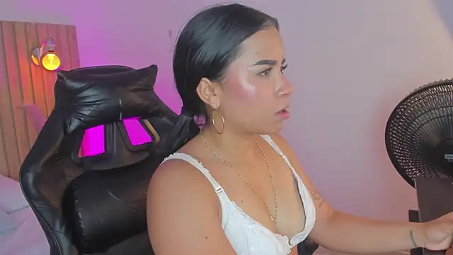 Czat XXX na żywo – carla_smellie