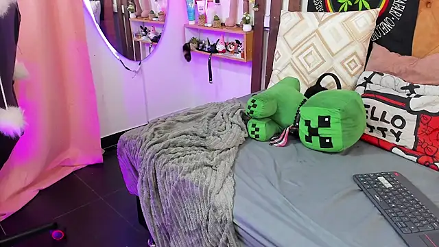 MeowMota_ Chat XXX in diretta
