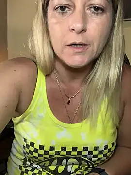 NikkiBlisss' Live XXX Chat