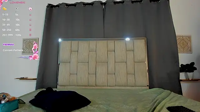 Dounia_nagi Webcam-Show