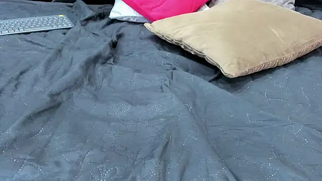 Dantzel_ Adlı Modelin Canlı XXX Sohbeti