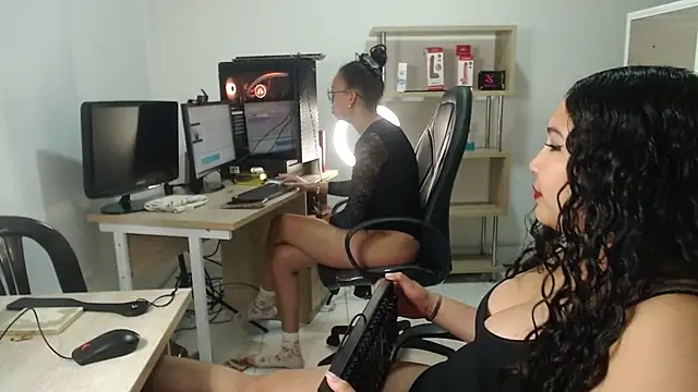 MelaniRosse webcam show