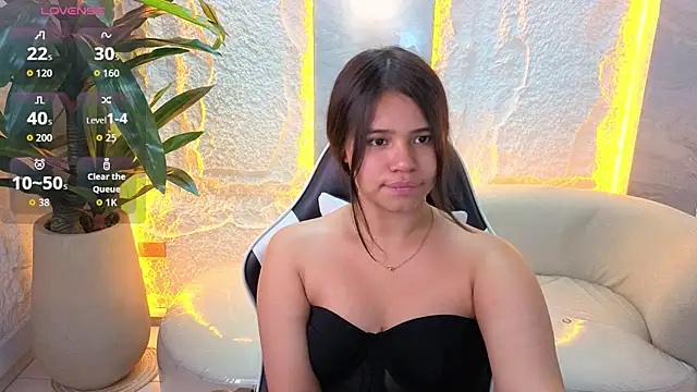 roxan1_tp's Live XXX Chat