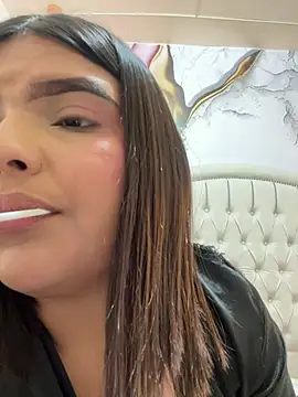 دردشة Lia_sexx الجنسية المباشرة