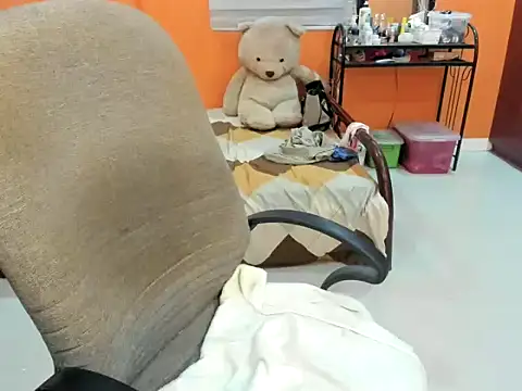 cocktits69 网络视讯表演