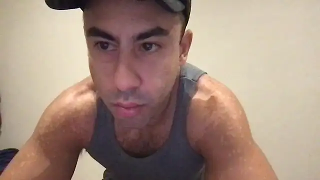 BigGuyMuscle Show in webcam