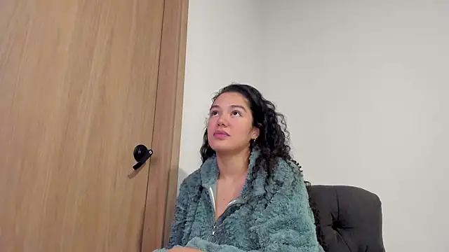 MiaRouseex: απευθείας συνομιλία ΧΧΧ