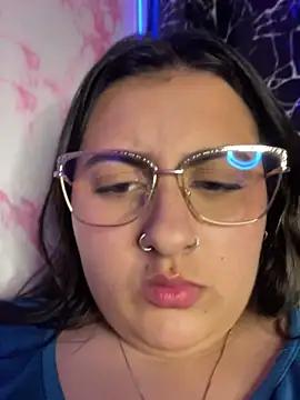 KaroVelvet's Live XXX Chat