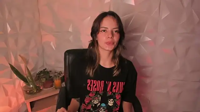 Chat +18 de Abby_Saenz01 ao vivo