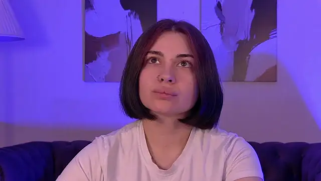 دردشة AdrianaToress الجنسية المباشرة